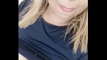 Chupando O Picolé Bem Gostoso