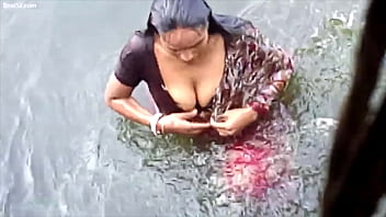 Boobs, Milf, Mature, Wet, Boob, Big-ass, Indian, Cleavage, Desi, Waist, River, Big-boobs, Aunty, Sar - Indian - 2025 - Intense - Performance - Video 3049860