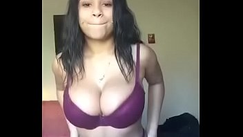 Periscope Hottie Flashes All