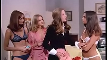 Loirinhas Dos Bons Tempos Brincando