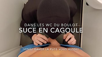 Suce En Cagoule D_un Pote Hétéro Dans Les Toilettes