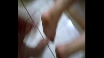 Gordinho Fode D. A Safada , Enfia Os Dedos E Bate Umapra Ela