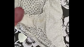 Corrida En Bragas De Mi Mujer 73