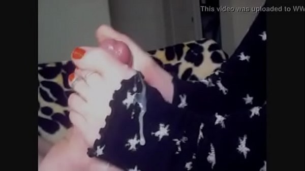 Lesbian Tongue Hot Kiss Feet Foot Suck Fuck Mouth Xxx Sex Porn Cock Cum In Feet