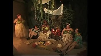 Nasty Redhaired Heavy Cream Sindee Williams Cut Loose During Her Vacation On Hawaiian Islands