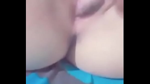 Mi Amiguita Virgen Dándose Dedito