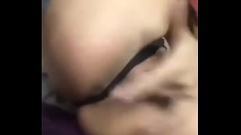 Novinha na siririka ......