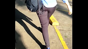 Un Rico Culo De Secretaria