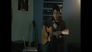 Guitarrazo Termina En Pajaso