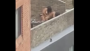 Cogiendo En La Terraza - lesbian, colombia - Video 2972668