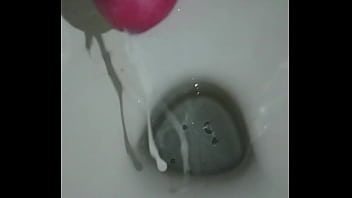 Scarico Fontana Di Sborra A Rallentatore