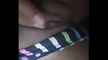 Novia Quiere Provocar Erección Para Ir A Cogerla