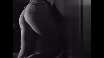 Probandome Unos Jeans - Trying On Jeans