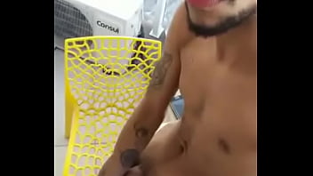 Hombre Cacorro Caliente Deja Ver Su Polla A Gay