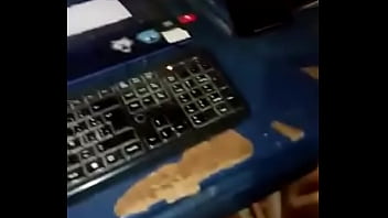 Furro Se Masturba Y Gime Rico