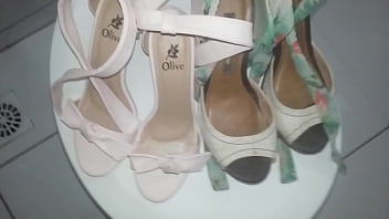 A Convite De Um Amigo Do Xvideos Fui A Sua Casa Gozar Nas Sandálias Da Namorada E Da Cunhada