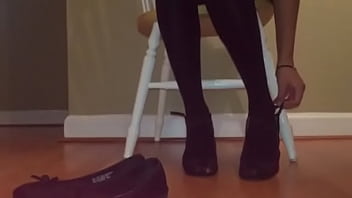 Shoe Play And Try On