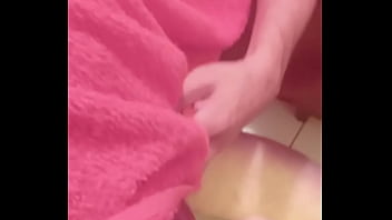 A Rainha Do Gozo Farto Encheu A Boca Do Novinho De Leite