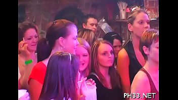 2 Waiters Fucking One Wench - hardcore, blowjob, amateur, party, group-sex - Video 2852875