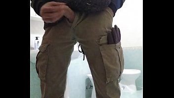 E Mi Va Di Massaggiarmi Per Salutare La Mia Nuova Amica Cleopatra. La Saluto Con Immenso Piacere. E Che Il Nostro Non Sia Un_addio....... Ma Una Riconciliazione.