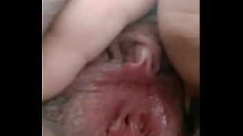 Gordinha Greluda - gostosa, gordinha, siririca, molhada - Video 2727174