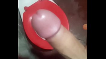 Chavo Arrecho Se Pajea Por Videochat