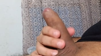 Alguien En Nuevo Laredo, Chico Curioso