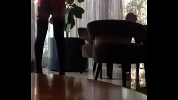 Alondra Buscando Verga