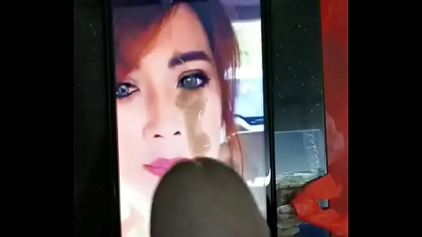 Cumtribute Beauty Mom