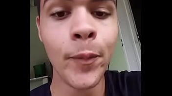 Moreno Safado Com Cara De Arrombado Fode Seu Dedo De 5cmm Gostoso Que Até Parece Um Chettos Molhado