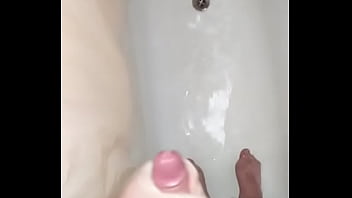 Acabando Enjabonado En La Ducha