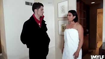 Wedding Ring Stepmom Flin1