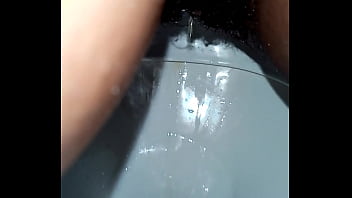 Peeing And Farting Black Pussy