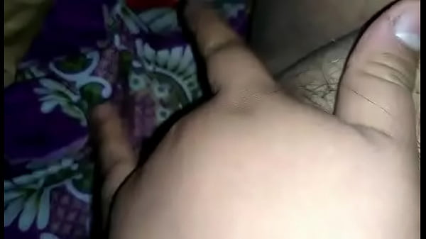 Se Masturba Su Vagina Bien Mojada