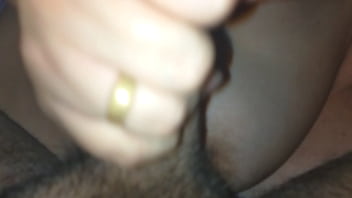 Casada Bate Punheta Para Marido