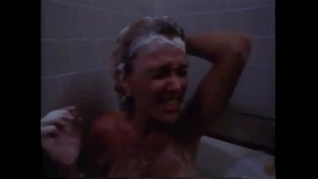 Bits And Pieces: Sexy Bath Girl (full Version)