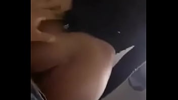 Mi Amiga Se La Come Toda