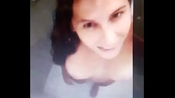 Venezolana @nickyguasti En La Ducha