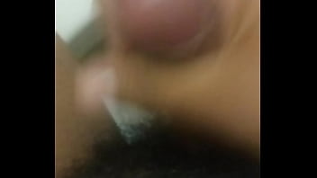 Jalandomela Sentado En El Baño