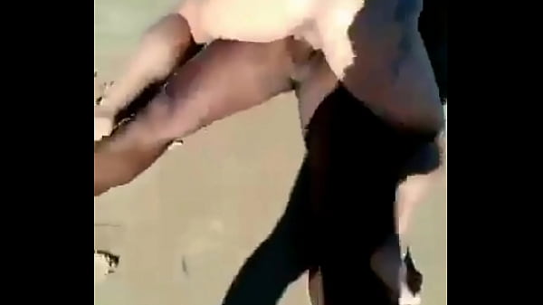 Culonas En La Playa