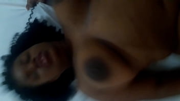 Me Paga Cabaña Y Me Compra Comida