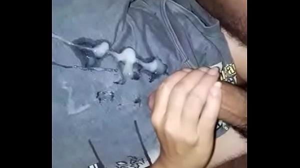 Safada Batendo Punheta Ate Gozar