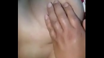 Mi Chola Me Enseña La Panocha Y Las Tetas