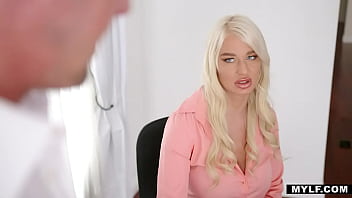 Milf London River Spreads Her Legs And Commands Her Intern Jessy Jones To Lick Her Powerful Pussy