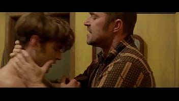 Sullivan Stapleton Sexy Scene In_cut Snake (1)