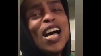 Alek Cantando Gostoso