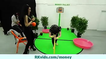 Smooth Guy Pays Amateur Chick For Sex 10