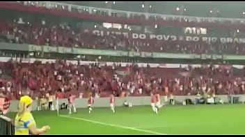 Velinho Gostoso Destrói Com O Jogo Enfiando Fundo A Bola No Gol