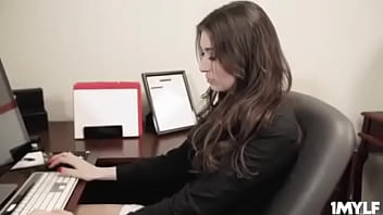 Dripping Cooch In The Corner Office0 - Video 1079444