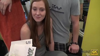 Hunt4k. Il Denaro Dalla Tasca Dei Cacciatori è Abbastanza Per Comprare La Fica Di Linda Sweet